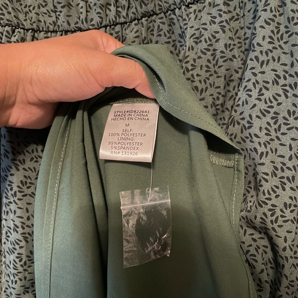 Elegant Green Boho Cottagecore Tiered Midi Dress - Picture 6 of 8